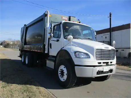 2014 FREIGHTLINER BUSINESS CLASS M2 106