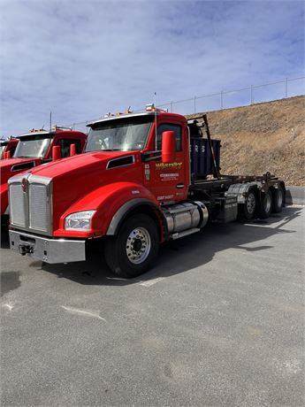 2022 Kenworth T880